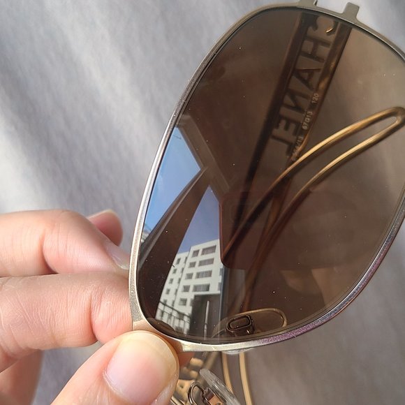 100% authentic CHANEL Sunglasses - Picture 13 of 17